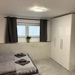 Relax - Mit Whirlpool & Sauna דירה מדבאך