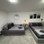Relax - Mit Whirlpool & Sauna דירה *