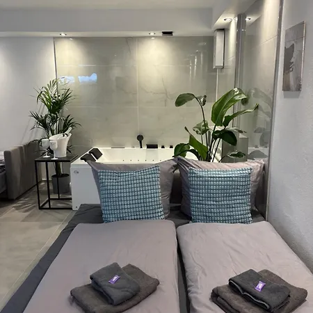 Relax - Mit Whirlpool & Sauna